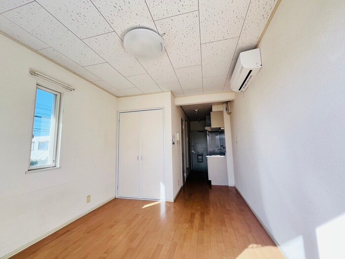 物件内観写真9　(居室)