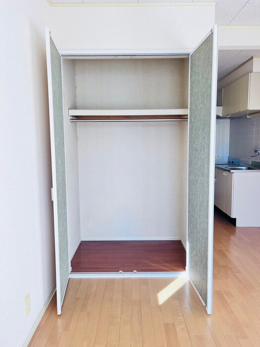 物件内観写真11　(収納)