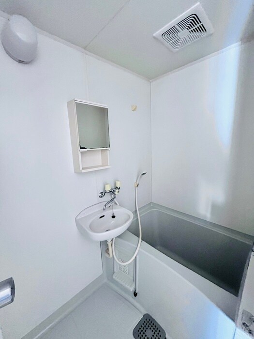 物件内観写真13　(バス／シャワールーム等)