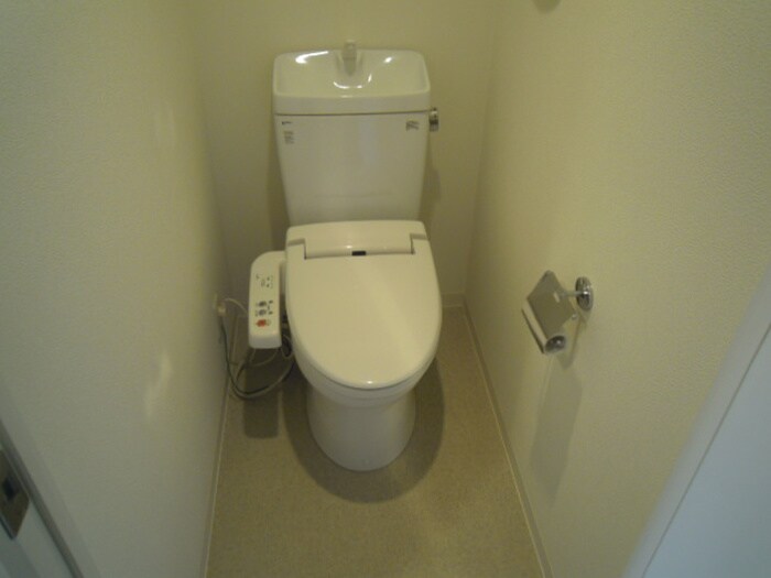 物件内観写真9　(トイレ)