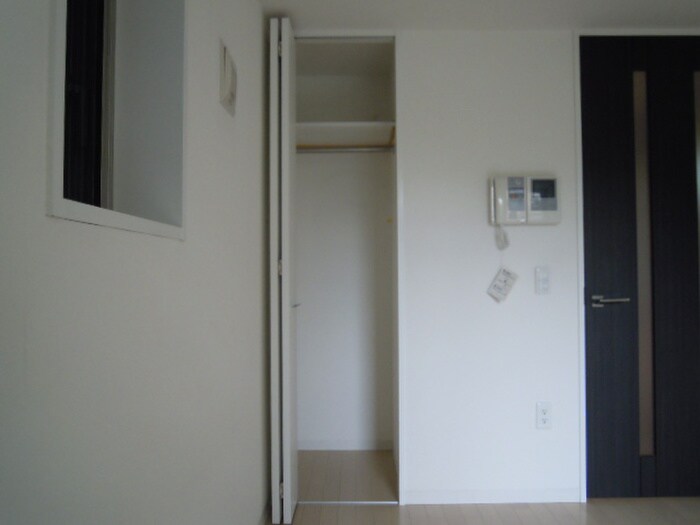 物件内観写真13　(収納)