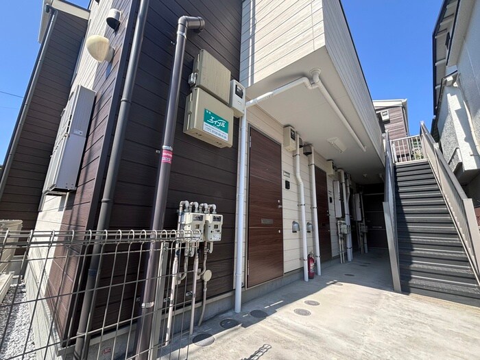 物件外観写真5　(エントランス部分)