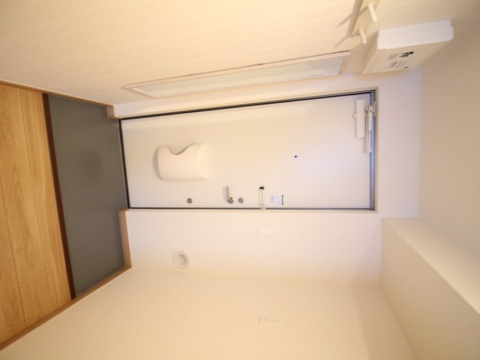物件内観写真11　(玄関)