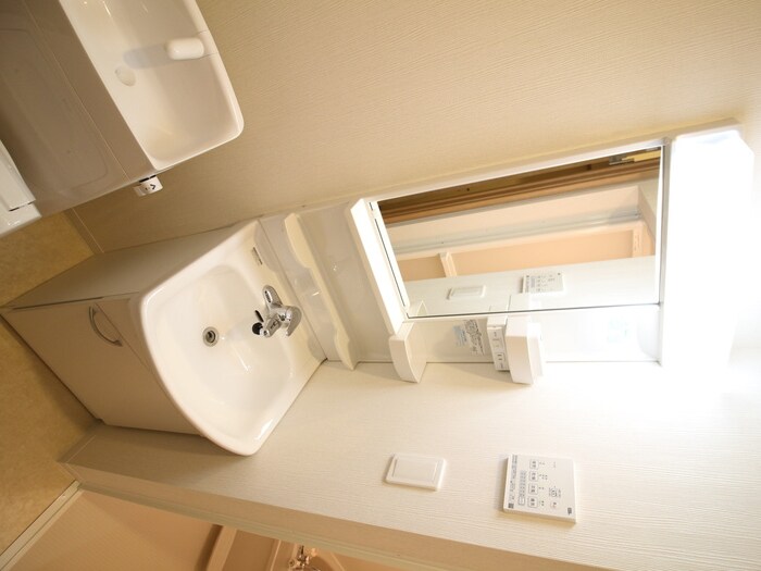 物件内観写真12　(洗面)