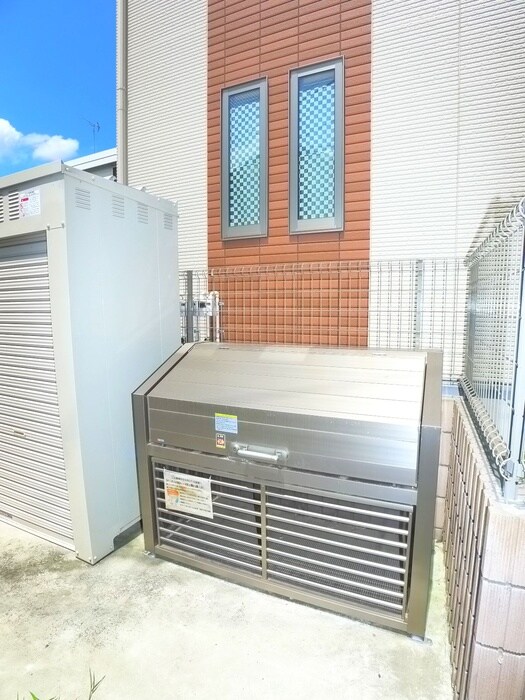 物件外観写真4　(建物設備)