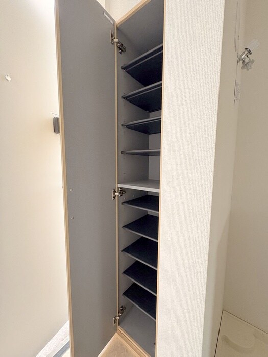 物件内観写真18　(靴箱)