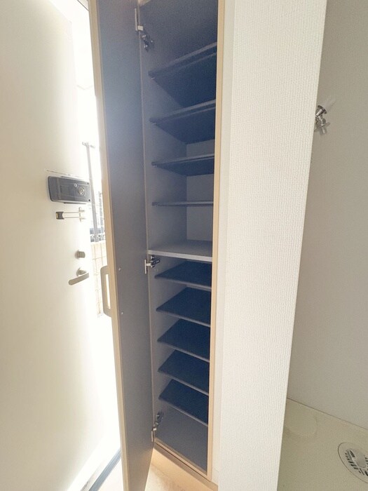 物件内観写真19　(靴箱)