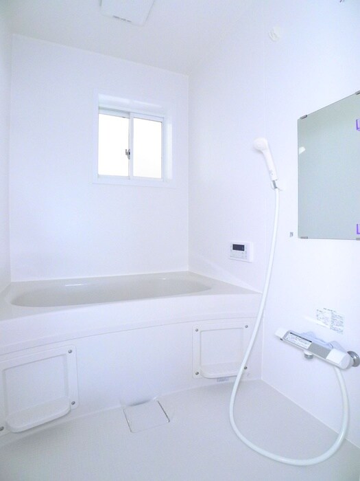 物件内観写真10　(バス／シャワールーム等)