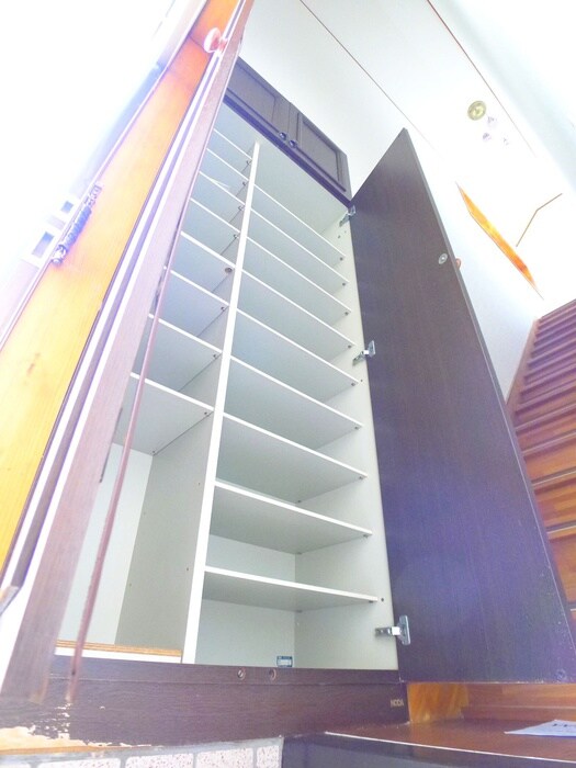 物件内観写真15　(靴箱)