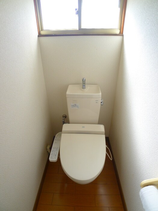 物件内観写真8　(トイレ)