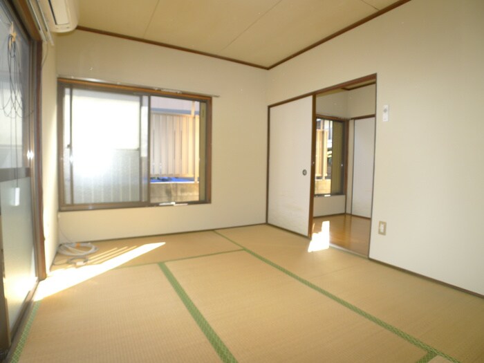 物件内観写真12　(居室)