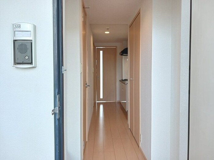 物件内観写真9　(廊下)