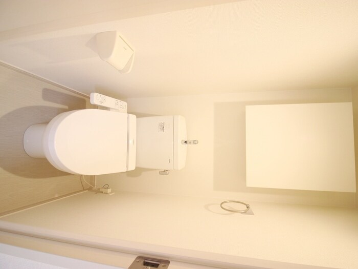 物件内観写真14　(トイレ)