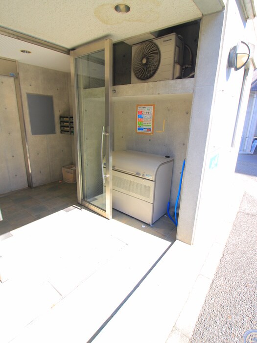 物件外観写真4　(建物設備)