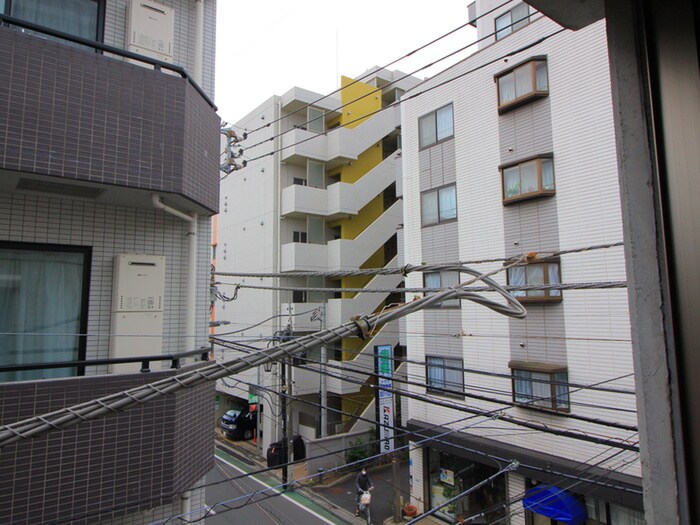 物件内観写真14　(室内からの展望)