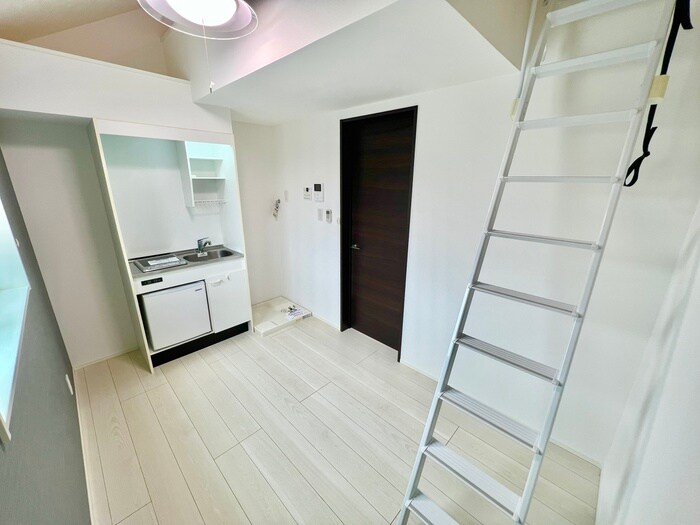 物件内観写真8　(居室)