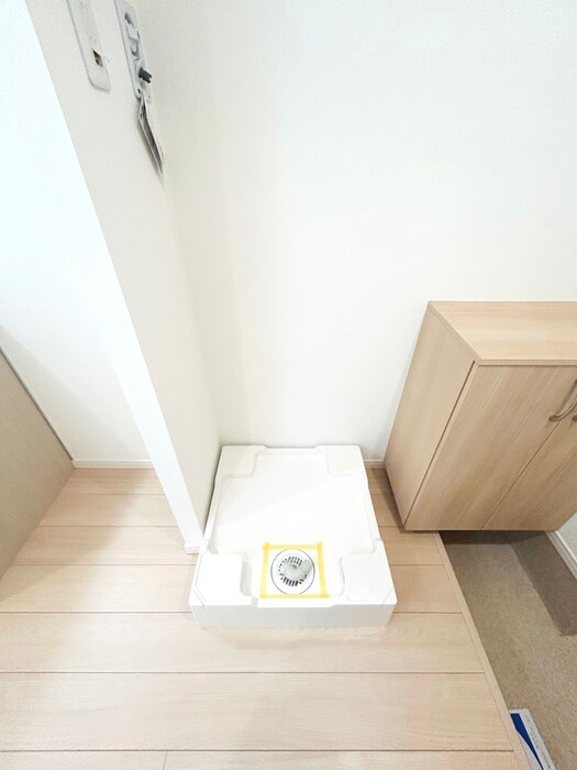 物件内観写真15　(洗濯機置場)