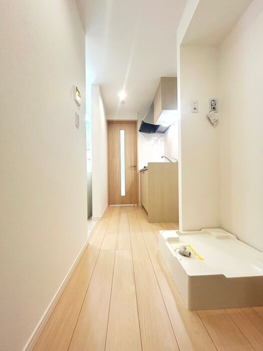 物件内観写真16　(廊下)