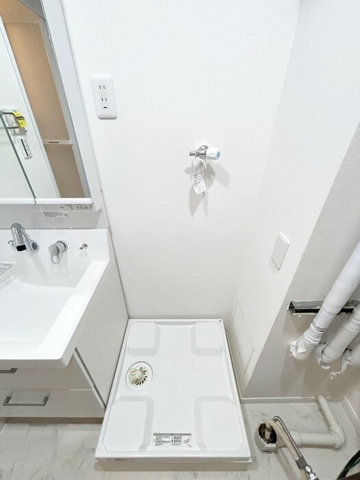 物件内観写真13　(洗濯機置場)