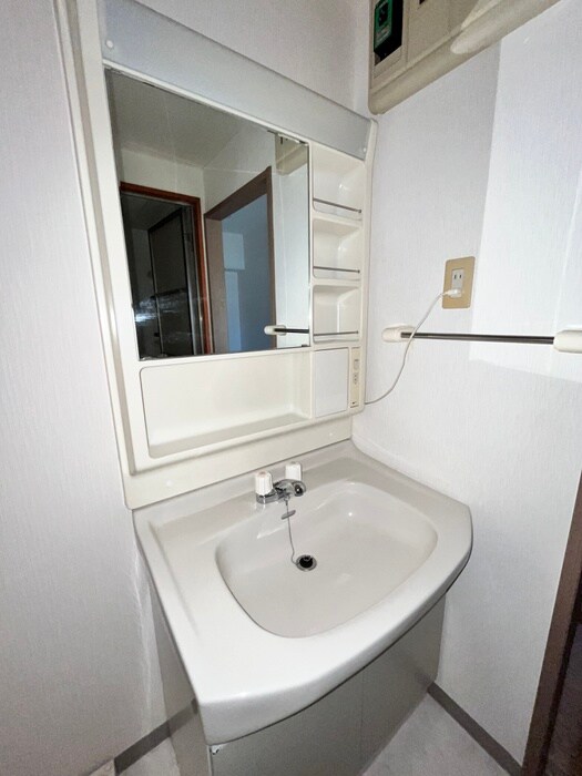 物件内観写真12　(洗面)