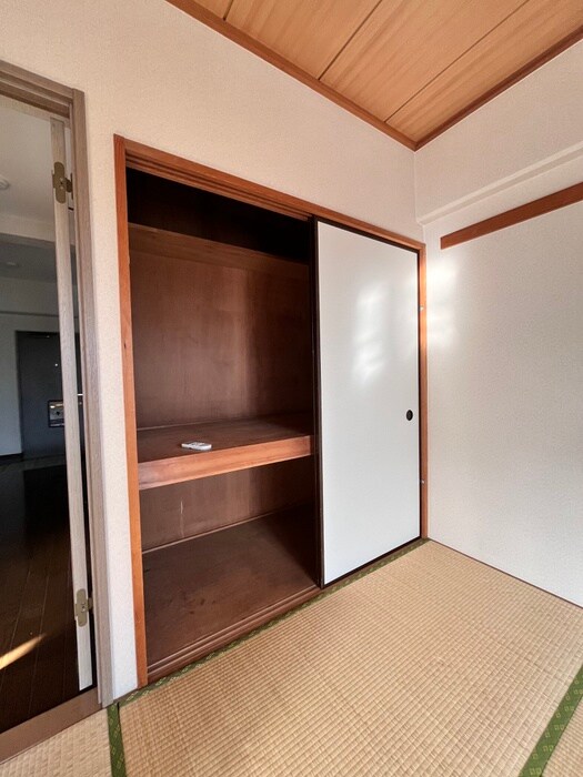 物件内観写真21　(居室)