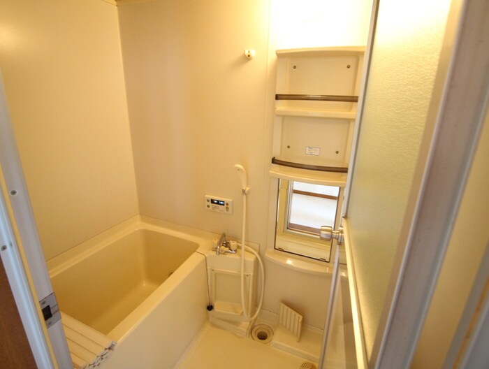 物件内観写真12　(バス／シャワールーム等)