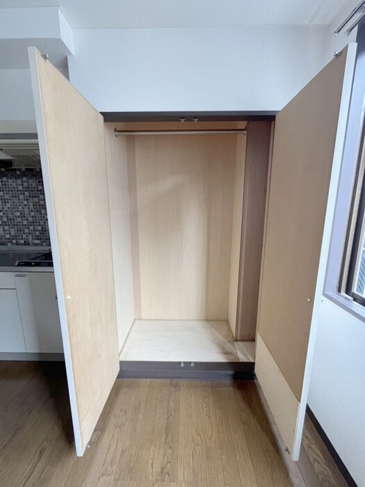 物件内観写真11　(収納)