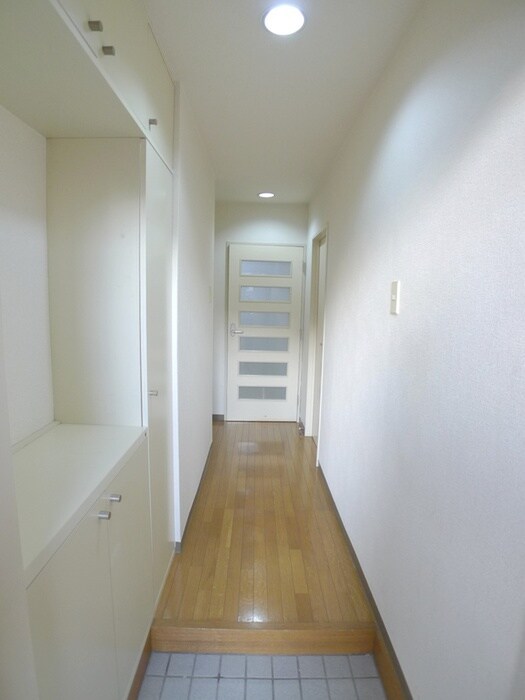 物件内観写真7　(廊下)