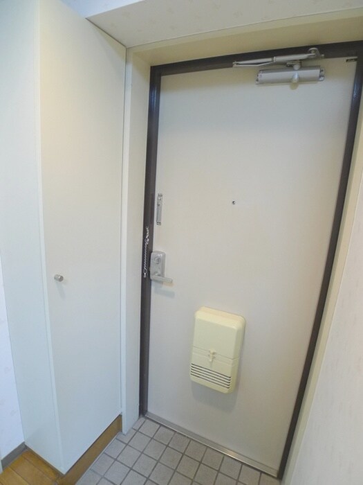 物件内観写真20　(玄関)