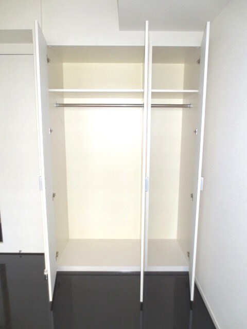 物件内観写真11　(収納)