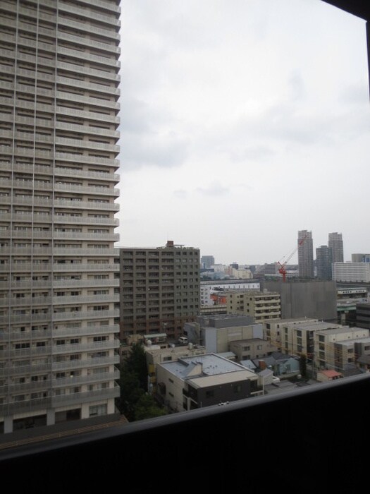 物件内観写真20　(室内からの展望)