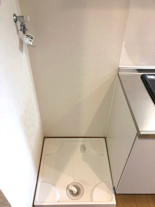 物件内観写真18　(洗濯機置場)