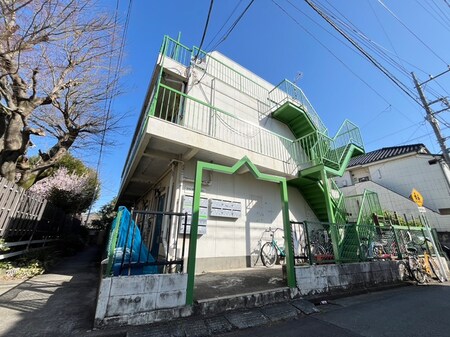 ユウアパルトマン外観写真