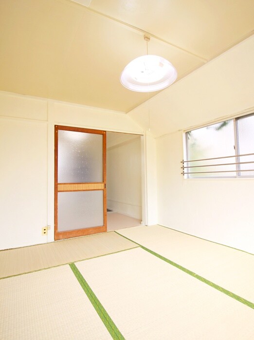 物件内観写真9　(居室)