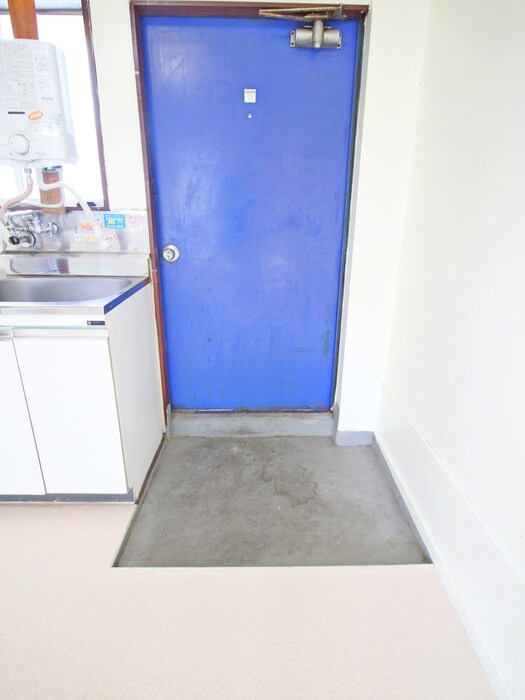 物件内観写真15　(玄関)