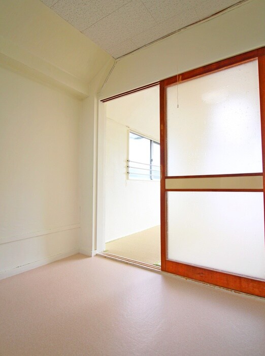 物件内観写真18　(居室)