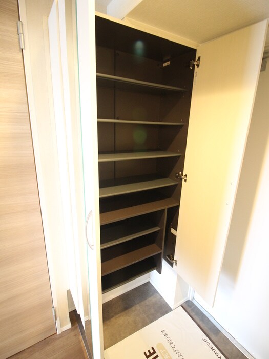 物件内観写真16　(靴箱)