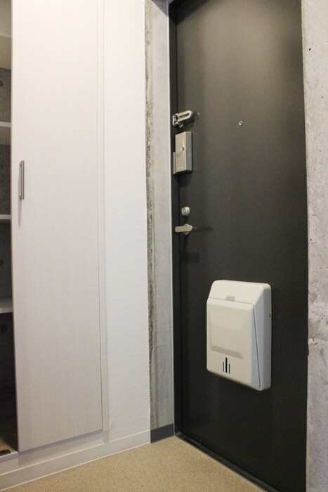 物件内観写真13　(玄関)