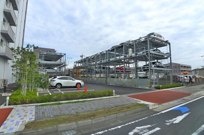 物件外観写真4　(駐車場)