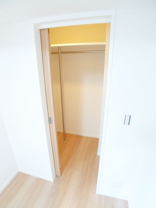 物件内観写真11　(収納)