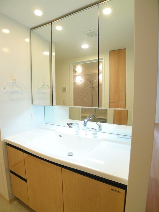 物件内観写真13　(洗面)