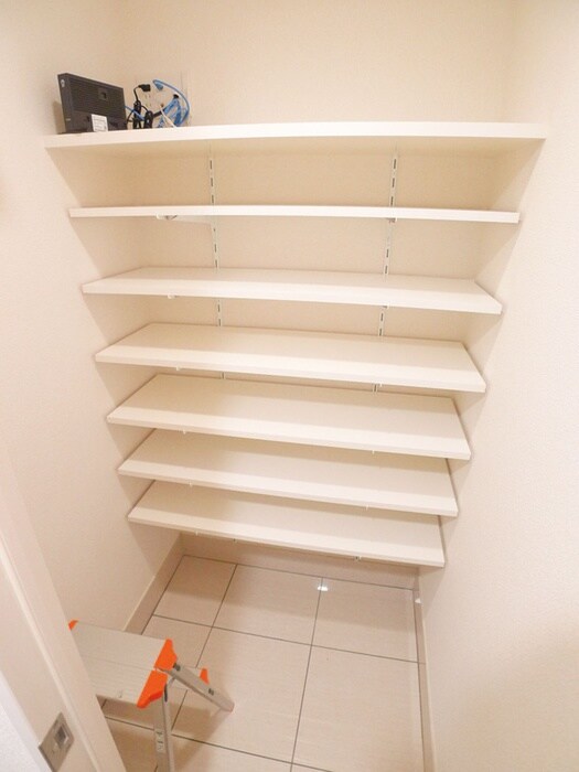 物件内観写真17　(靴箱)