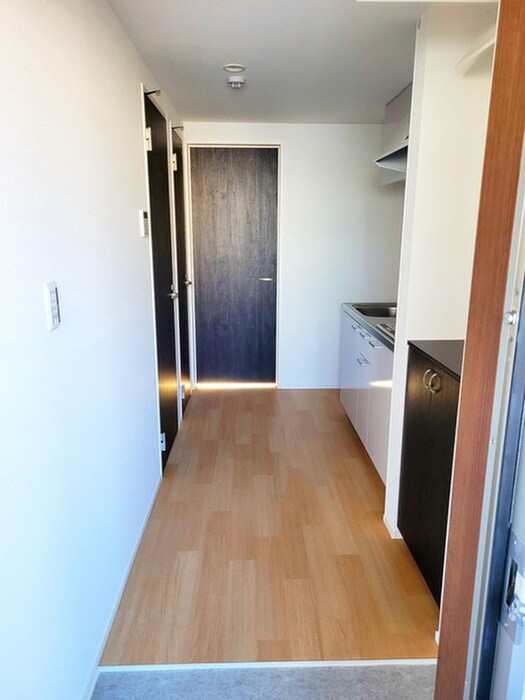 物件内観写真7　(玄関)