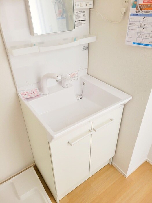 物件内観写真12　(洗面)