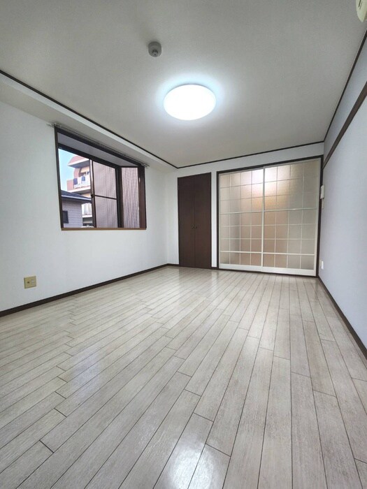 物件内観写真18　(居室)