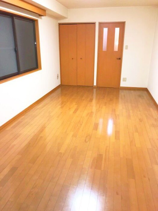 物件内観写真17　(室内からの展望)