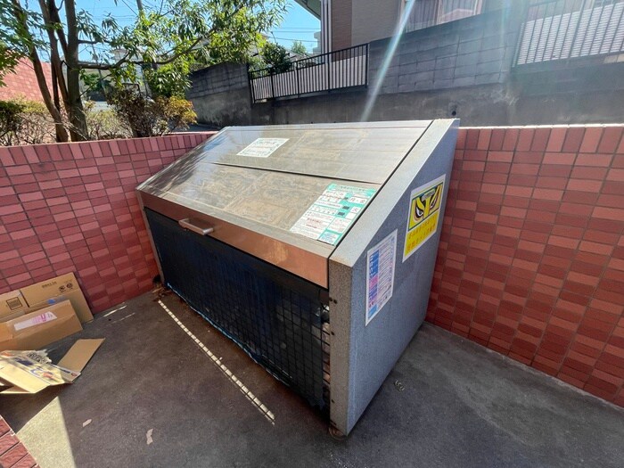 物件外観写真4　(建物設備)