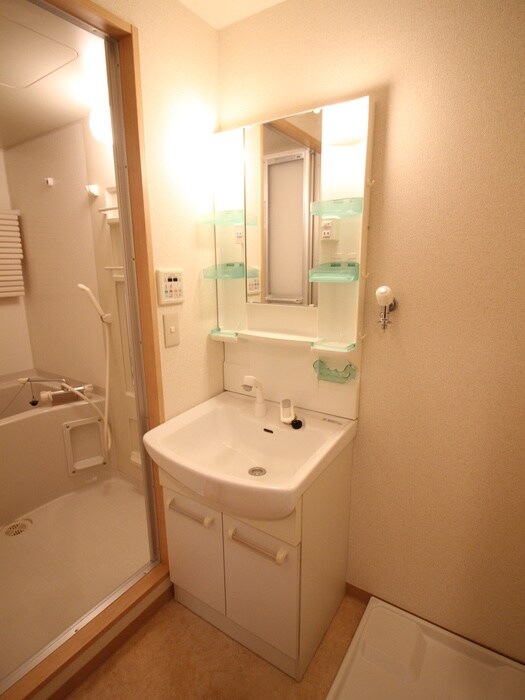 物件内観写真12　(洗面)