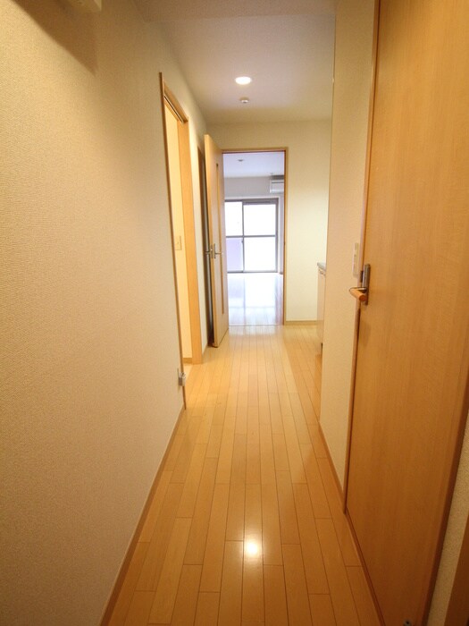 物件内観写真22　(廊下)