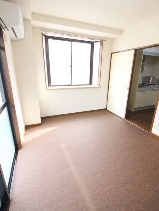 物件内観写真10　(居室)